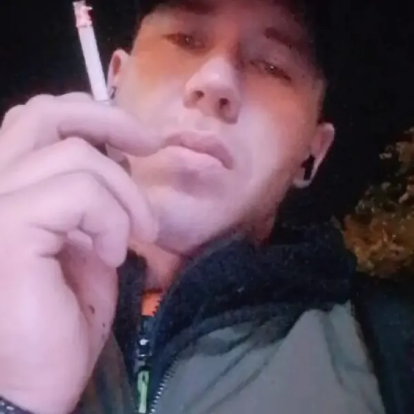 Артём
